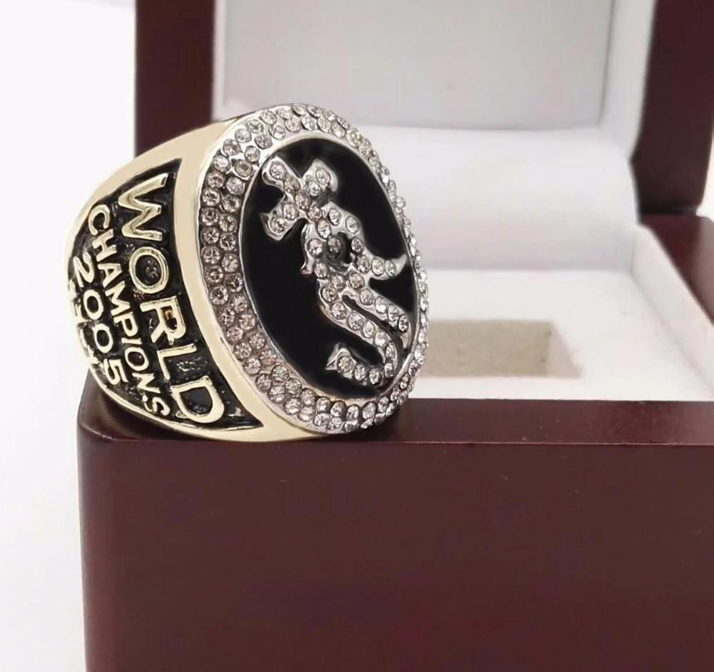 2005 Chicago White Sox World Series Championship Ring - Standard Series