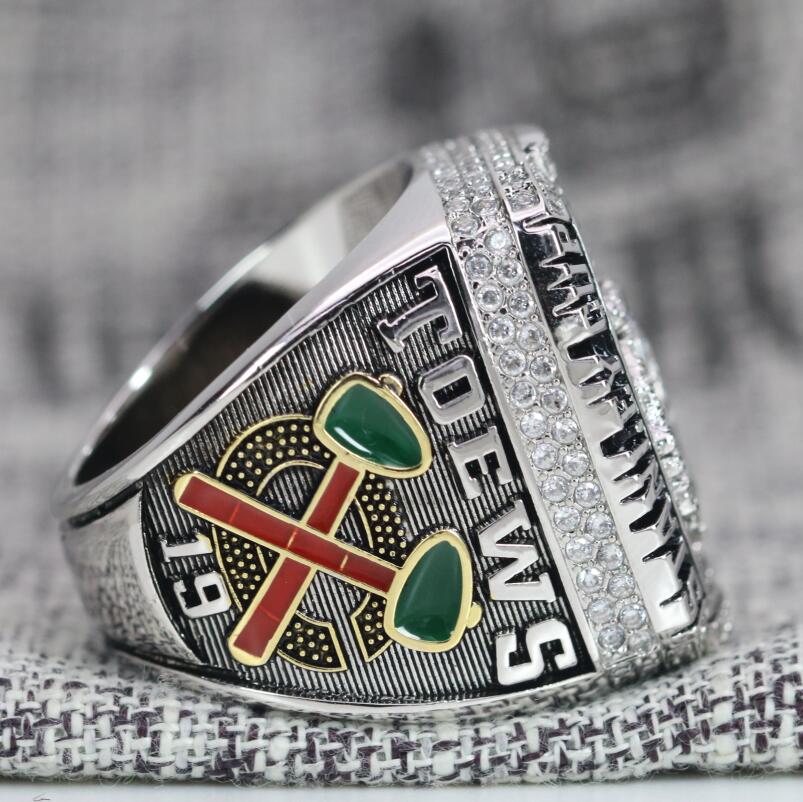 2010 Chicago Blackhawks Stanley Cup Ring - Premium Series
