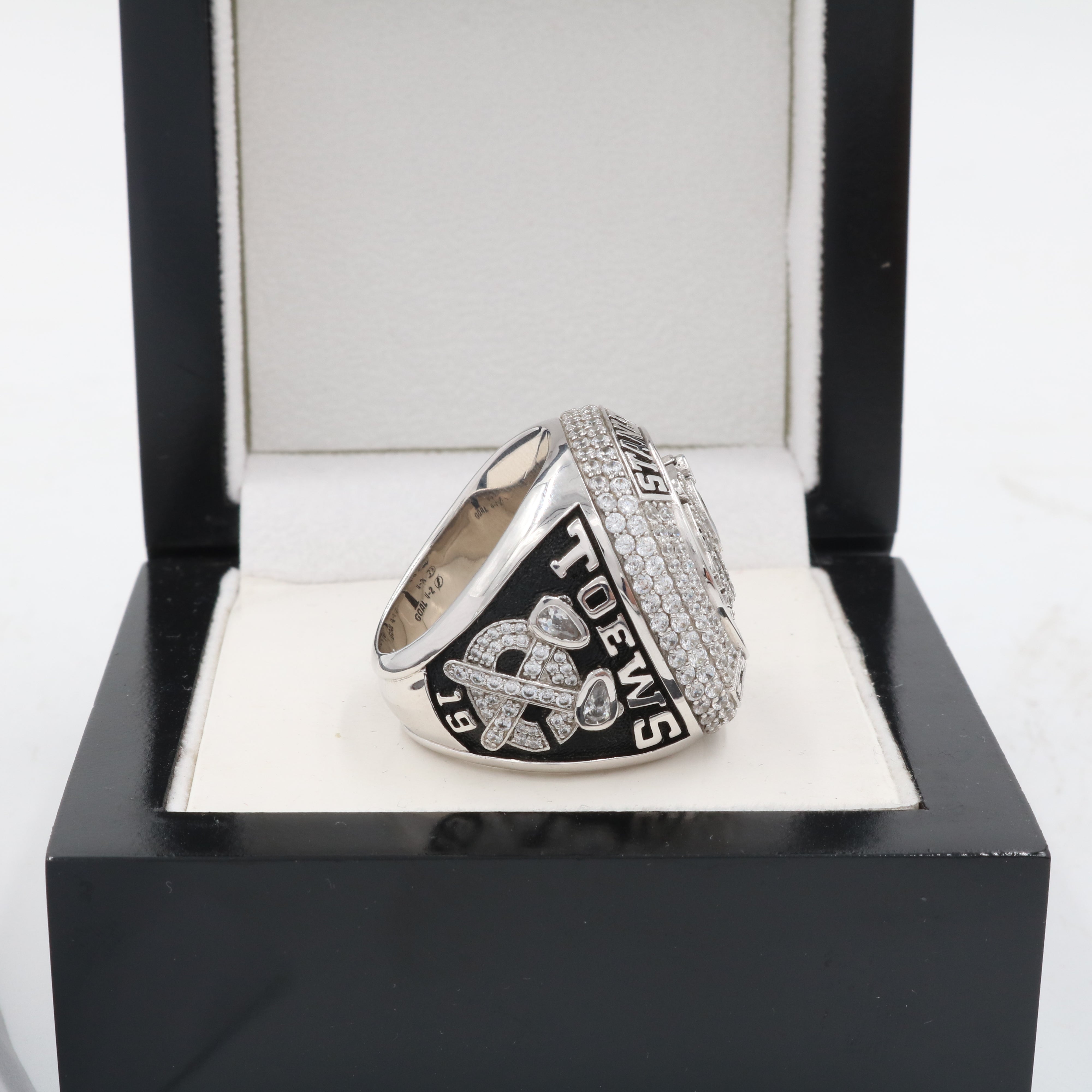 2015 Chicago Blackhawks Stanley Cup Ring - Ultra Premium Series