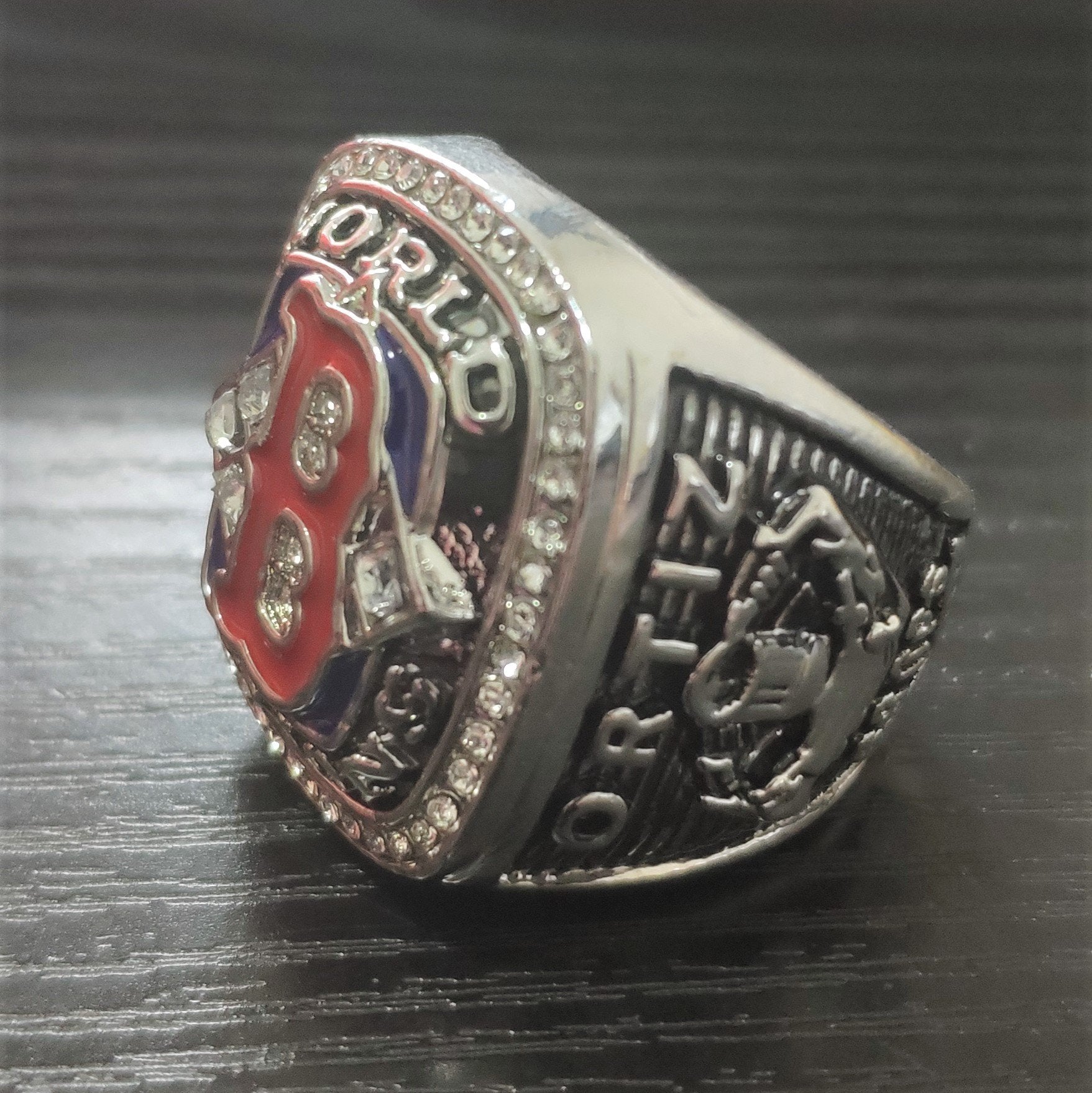 2004 Boston Red Sox World Series Championship Ring - Standard Series
