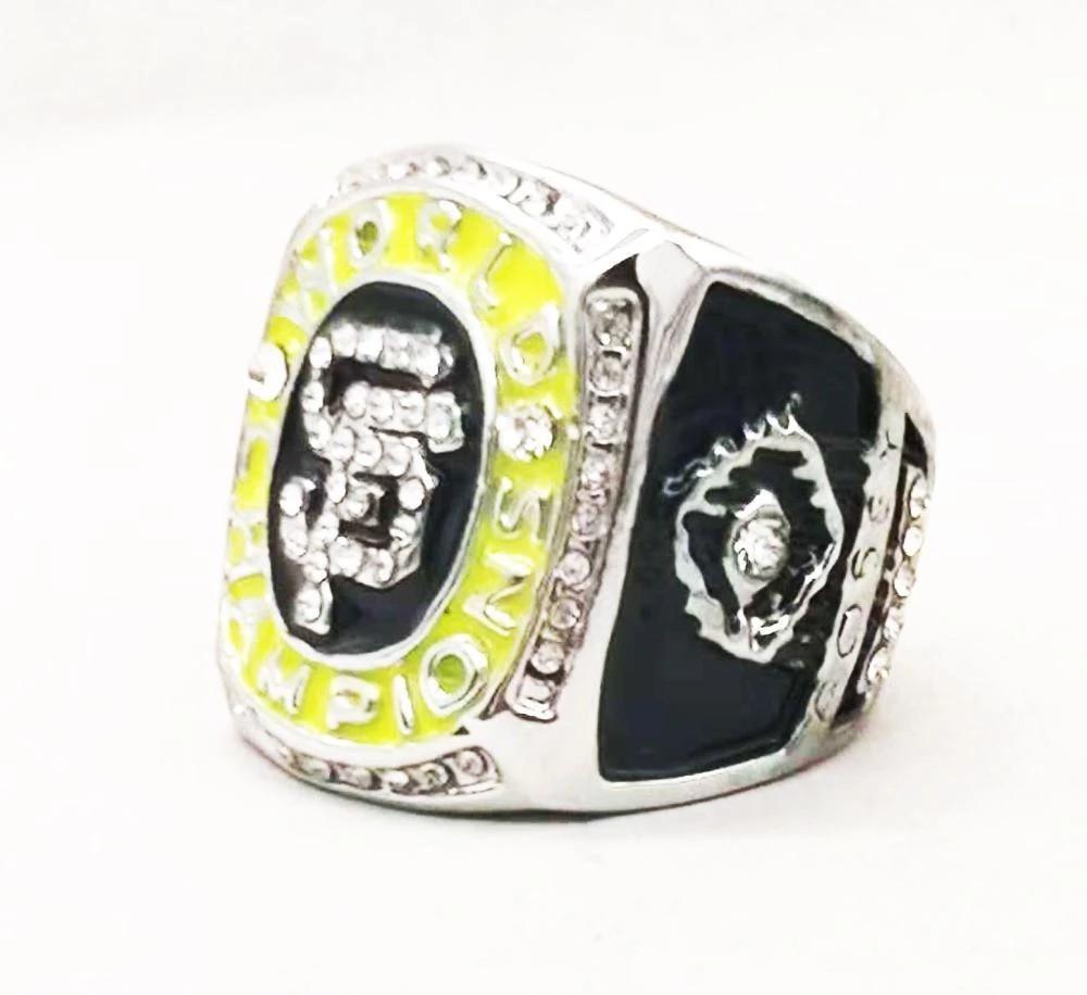 2010 San Francisco Giants World Series Championship Ring - Standard Series