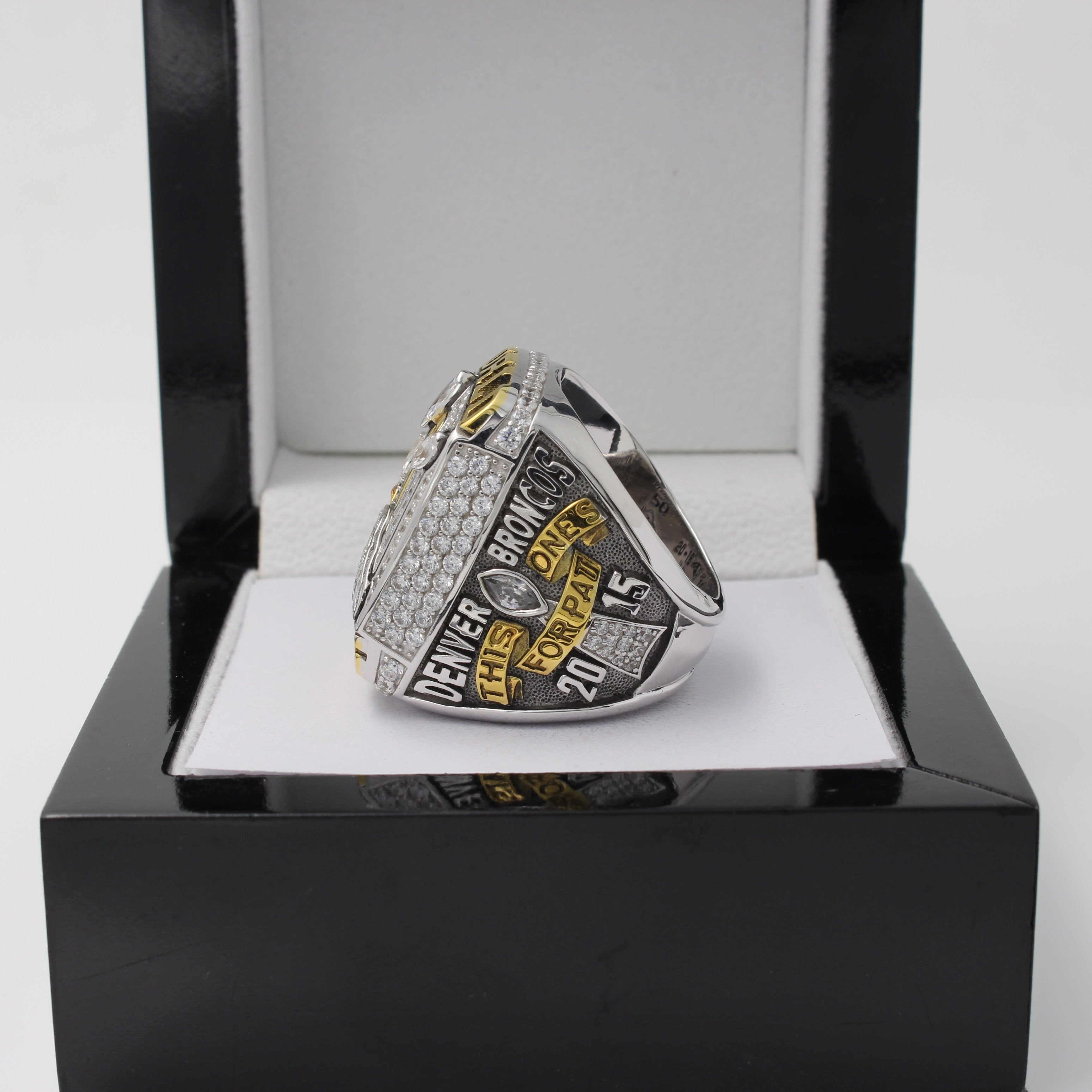 2015 Denver Broncos Super Bowl Ring - Ultra Premium Series