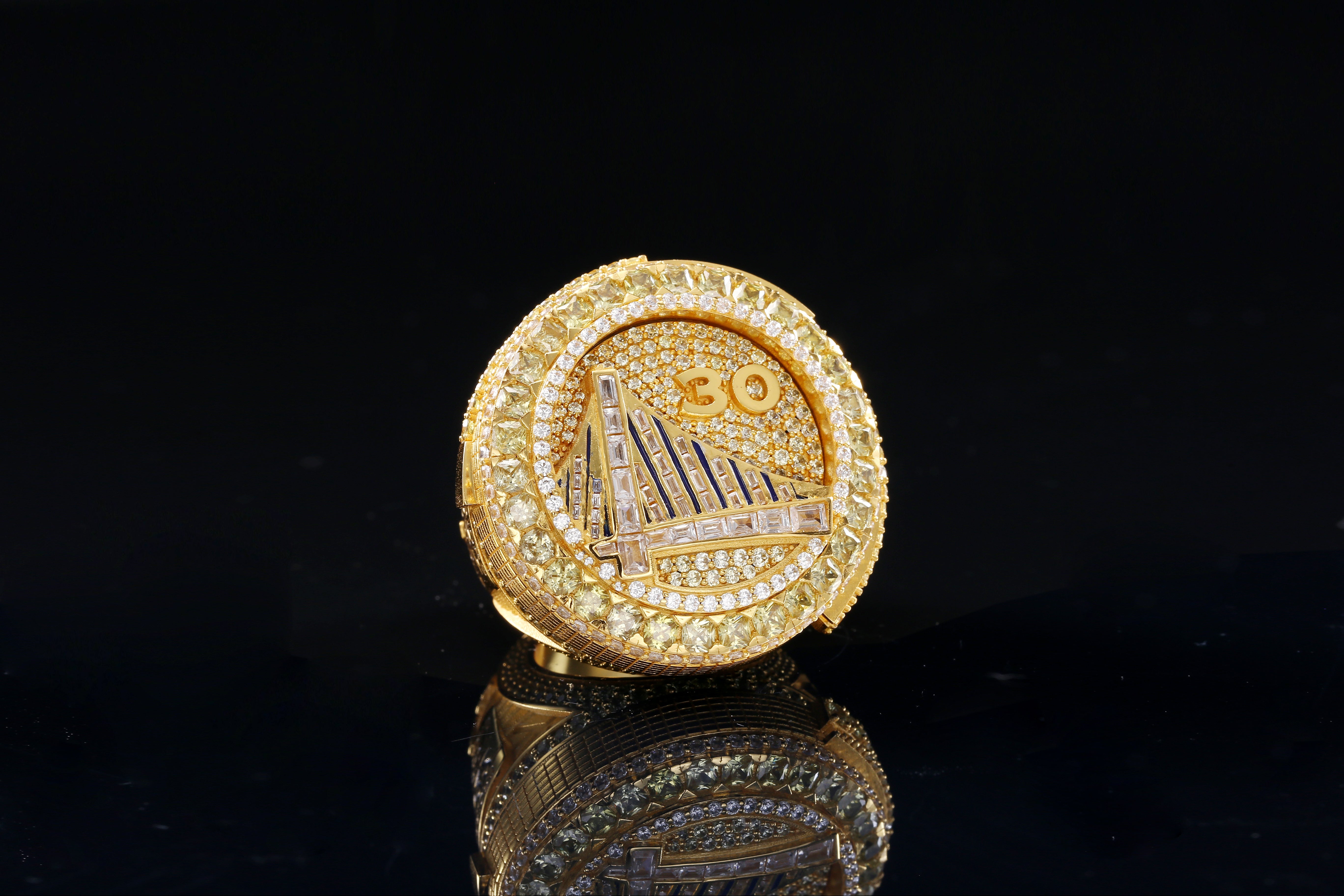 2022 Golden State Warriors Championship Ring - Ultra Premium Series